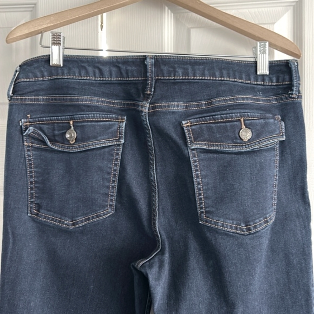 Banana Republic classic Blue Jeans bootcut button back pockets size EUC 14 / 32 - Picture 5 of 11